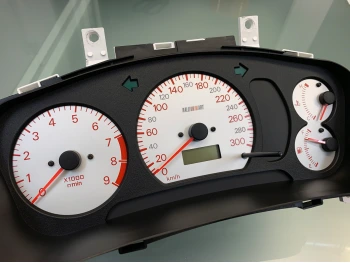 Mitsubishi Lancer EVO 5-6 CP9A Ralliart 300 km/h gauge cluster